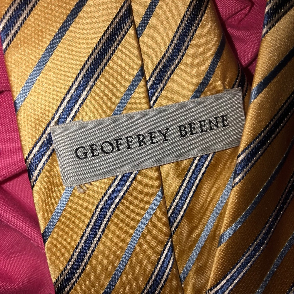 Men’s tie!